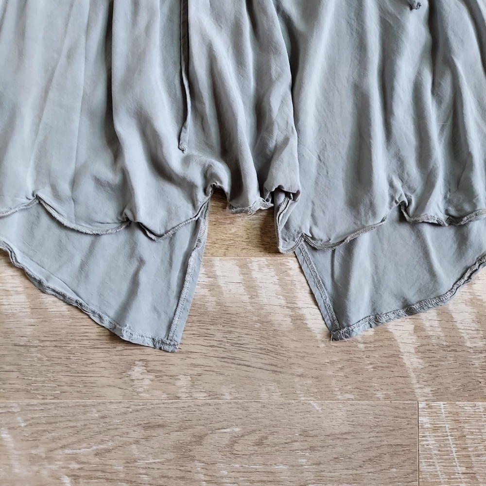 Blush Noir Lace-up Top - Picture 6 of 15